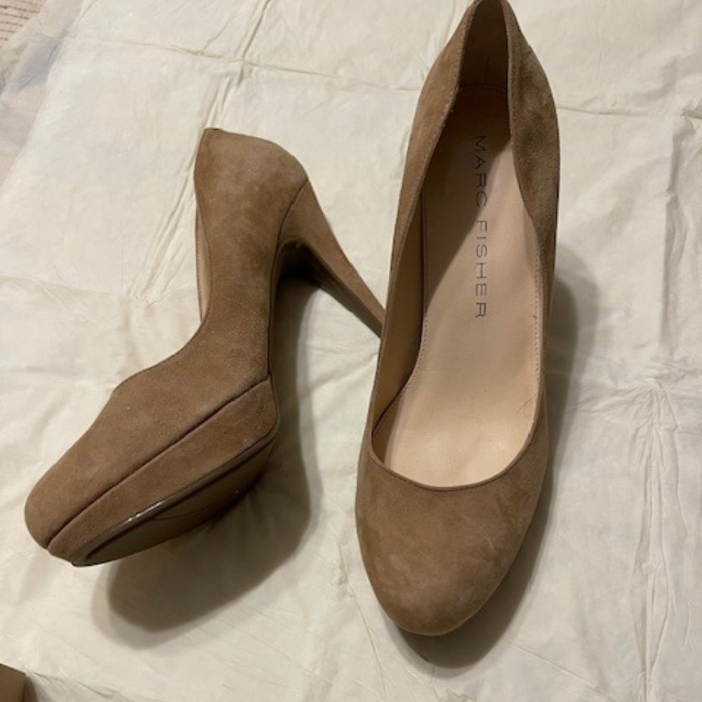 Marc Fisher suede like platform heels